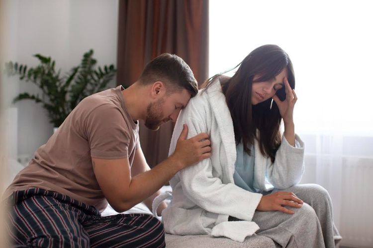 5 Kebiasaan Merusak Pernikahan yang Bikin Suami Menghilang