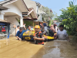 Tanggap Darurat, BAZNAS Evakuasi Warga Terdampak Banjir Tangsel Tanggap Darurat, BAZNAS Evakuasi Warga Terdampak Banjir Tangsel