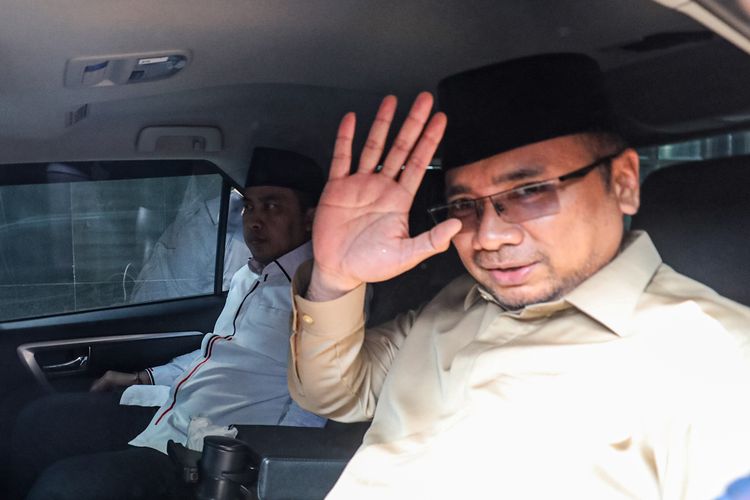 MAKI Serahkan SK Menteri Agama Era Jokowi ke KPK, Jamaah Kena Pungli Rp 691 Miliar
