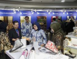 Kemenperin Bangun Kesadaran Kolektif Ciptakan Ekosistem Batik Berkelanjutan Kemenperin Bangun Kesadaran Kolektif Ciptakan Ekosistem Batik Berkelanjutan
