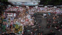 Demo Pati, Massa Membanjiri Alun-alun