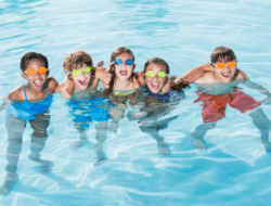 Jangan Buang Air Kecil di Kolam! Ini Bahayanya bagi Kesehatan dan Kebersihan Air