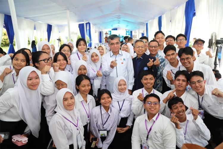 Hadapi Ketidakpastian, Menaker Ajak Mahasiswa IPB Kembangkan Kompetensi Ganda