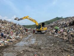 Beban Sampah Cirebon Meningkat, Ajukan 200 Kontainer ke Pemprov Jabar Beban Sampah Cirebon Meningkat, Ajukan 200 Kontainer ke Pemprov Jabar