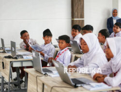 Siswa Sekolah Rakyat: Senang Belajar, Masakan Lezat