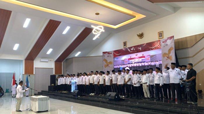 Hasanudin Tidore Lantik Pengurus APDESI Halmahera Selatan 2025-2030