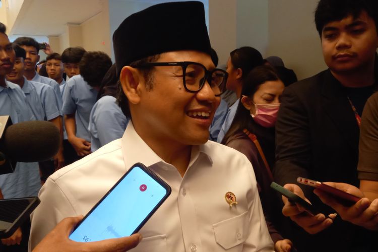 Bangkitkan Semangat Siswa Surabaya, Cak Imin: Saya Bukan Profesor Tapi Jadi Menteri