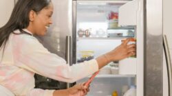 Jangan Sembarangan Letak! 5 Makanan Ini Tidak Boleh Ditaruh di Pintu Kulkas