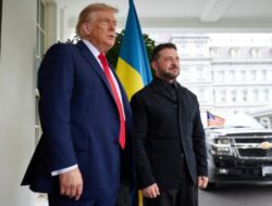 Sakit Apa Trump? Memar di Tangan Kanan Ditutupi Bedak