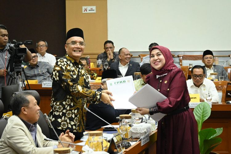 Seluruh Fraksi DPR Setuju BPH Jadi Kementerian Haji dan Umrah