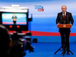 Menteri Luar Negeri Rusia Bantah Rencana Pertemuan Putin-Zelensky Mendatang