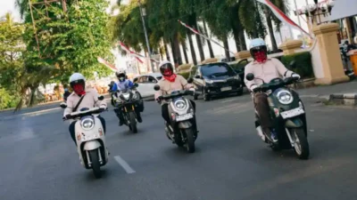 Tips Berkendara: Tetap Modis Tanpa Mengabaikan Keselamatan di Jalan