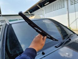 Cara Cepat Pasang Wiper Mobil untuk Hasil Bersih Maksimal Cara Cepat Pasang Wiper Mobil untuk Hasil Bersih Maksimal