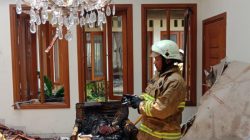 Korsleting Listrik Picu Kebakaran Rumah dan Lapak di Lemahwungkuk
