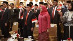 Gubernur Jambi Al Haris Naik Vespa Putih Plat BH 4444 UD