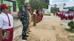 Sinergi TNI dan Pendidikan: Peltu Wargana Bina Upacara di MTsN 5
