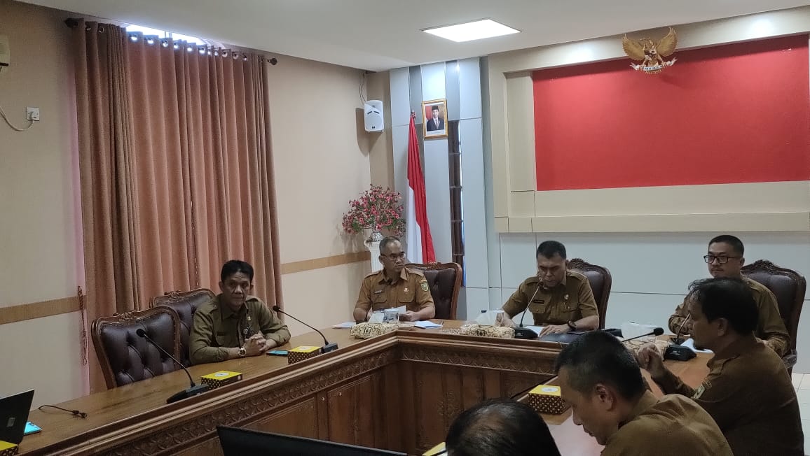Sekda Natuna Pimpin Persiapan Pawai Budaya HUT RI ke-80
