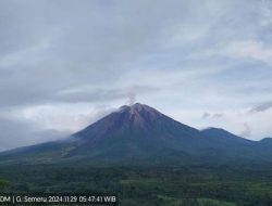 Waspada! Gunung Semeru Meletus Beruntun Pagi Ini