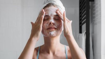 3 Penyebab Kulit Kering Setelah Mencuci Wajah