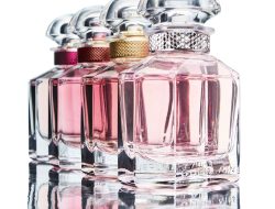 Parfum Halal Segar untuk Wanita Muslimah Aktif: Tetap Wangi, Tetap Syari Parfum Halal Segar untuk Wanita Muslimah Aktif: Tetap Wangi, Tetap Syari
