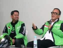 Immanuel Ebenezer: “Tambah, Ya Nyopet Saja” Immanuel Ebenezer: “Tambah, Ya Nyopet Saja”