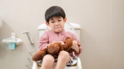 10 Obat Anak untuk Atasi Sulit Buang Air Besar