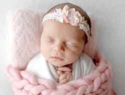 15 Hadiah Bayi Perempuan Bermanfaat, Tidak Mubazir Sampai Dewasa