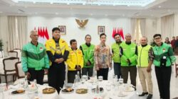 Ojol Pakai Sepatu Nike Air Jordan Saat Ketemu Gibran: Ini Harga Rp 200 Ribu, Asli atau Tidak?