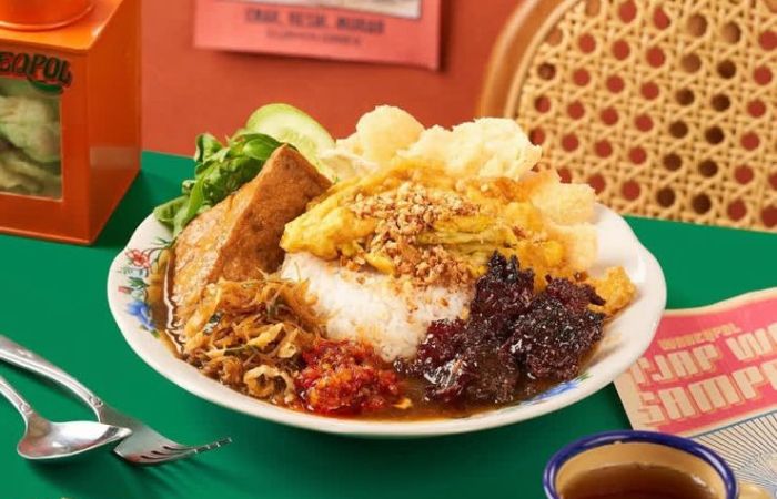 Warteg Kekinian di Jakarta dengan Menu Tradisional Rasa Premium
