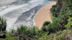 Wajib Dikunjungi! 4 Destinasi Pantai Tersembunyi di Gunungkidul dan Yogyakarta