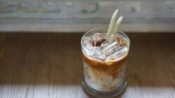 Resep Kopi Susu Gula Aren, Minuman Kekinian Favorit Coffee Shop