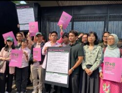 Jerome Polin dan Andovi Da Lopez Serahkan Tuntutan Rakyat ke DPR