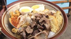 3 Tempat Makan Bubur Enak di Bandung, Buka Sampai Malam