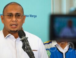 Komentar DPR Mengenai Tuntutan 17+8 Hingga Besok Komentar DPR Mengenai Tuntutan 17+8 Hingga Besok