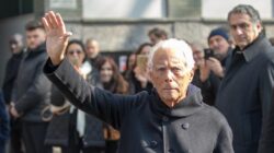 Ikon Mode Italia Giorgio Armani Berpulang