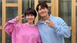 Reaksi Song Ji Hyo Saat Kim Jong Kook Umumkan Pernikahan