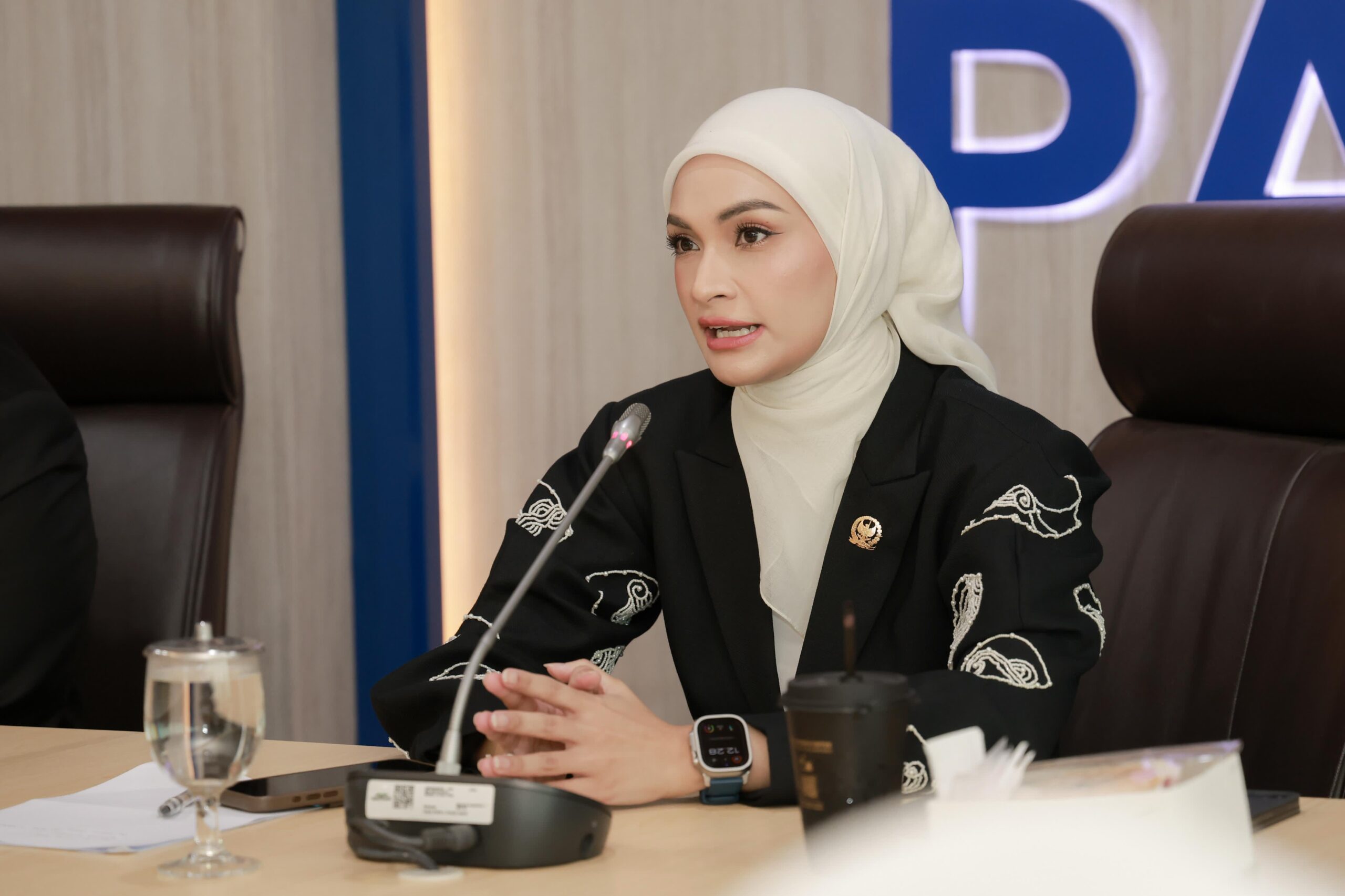 PAN Ajukan Penghentian Gaji dan Tunjangan Eko dan Uya Kuya di DPR