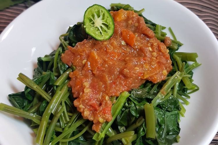 Resep Plecing Kangkung, Lauk Pendamping Sempurna untuk Ayam Taliwang