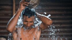 Setelah Olahraga, Mandi Air Hangat atau Dingin Lebih Baik?