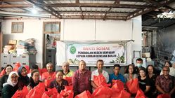 PN Denpasar dan Dharmayukti Karini Bantu Korban Banjir dengan Sembako