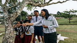 Gaji Guru Sekolah Rakyat 2025: Ini Rincian dan Faktor Penentunya!