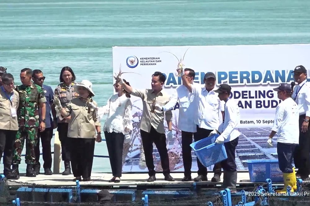 Wapres Gibran Minta Trenggono Tuntaskan Kampung Nelayan Tahun Ini