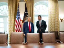 Charlie Kirk Tewas Ditembak Saat Berpidato di Utah