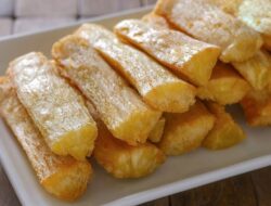 Cara Menggoreng Singkong Crispy dan Lembut
