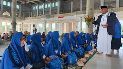 Lintas Generasi, 44 Jamaah Umrah Kloter 53 Asal Lhokseumawe dan Takengon Berangkat ke Tanah Suci