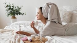 Cantik Tanpa Harga Mahal, 4 Kebiasaan Pagi untuk Kulit Sehat dan Cantik Alami!