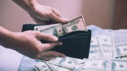 6 Weton Ini Diprediksi Jadi Raja Kejayaan, Uang Mengalir Deras!