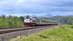 Turis Naik Kereta Pecahkan Rekor, Ini 10 Stasiun Favorit Mereka