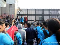 Indef Buka Suara Soal Penyebab Demo Akhir Agustus 2025: Kesenjangan, Pajak, dan PHK