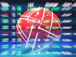 Harga Melonjak, BEI Hentikan Perdagangan Saham BLTZ, SMLE, PUDP, dan INDX Hari Ini